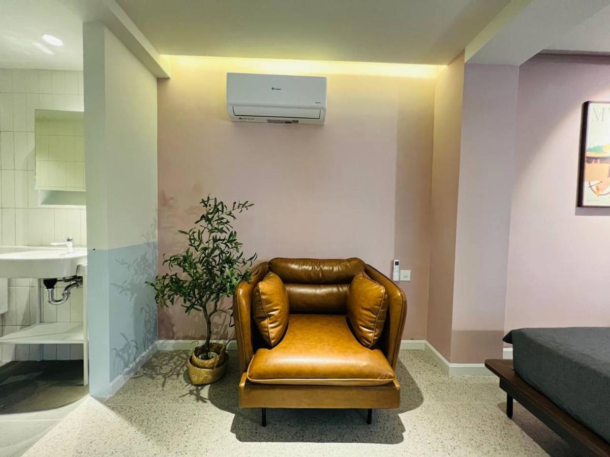 Khách sạn M Village Lý Chính Thắng 3*